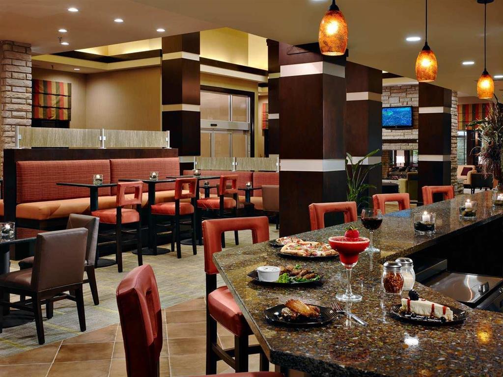 Hilton Garden Inn גטלינבורג מסעדה תמונה